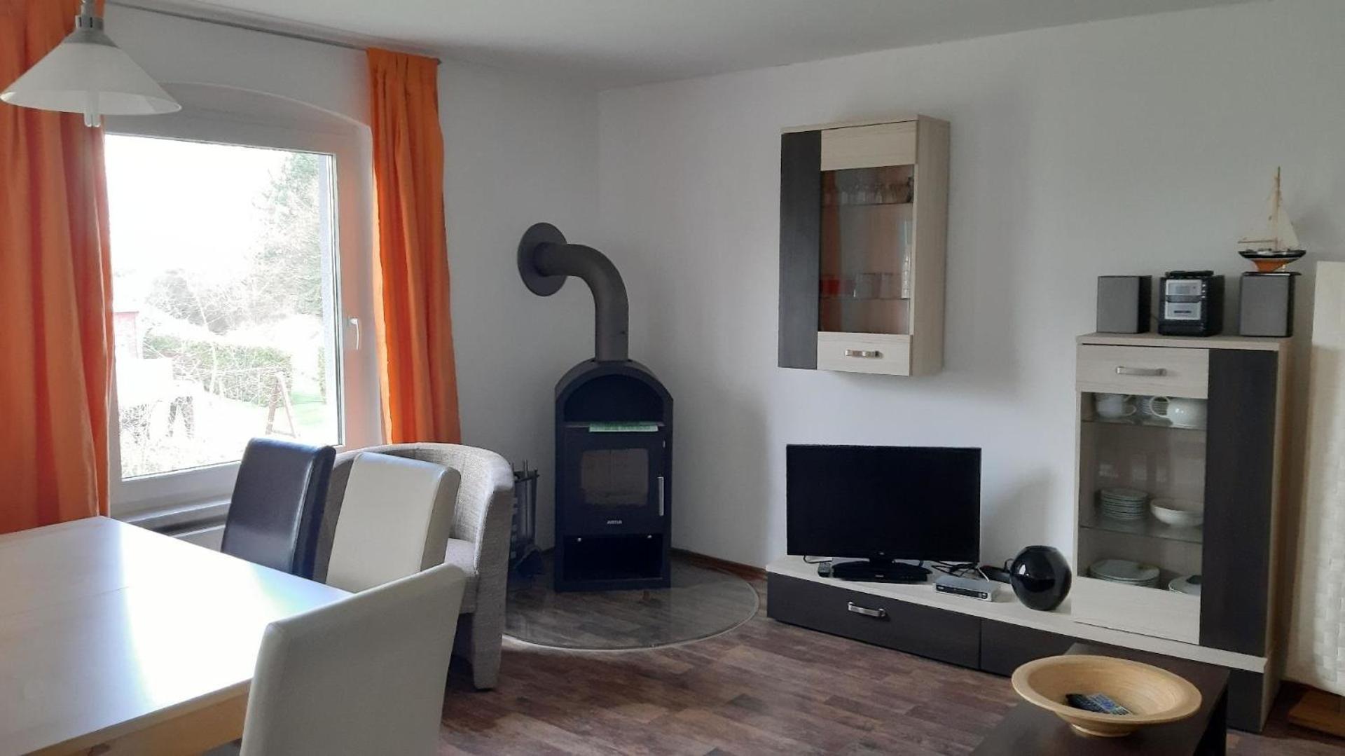 Familienfreundliche Wohnung In Vorland Mit Garten Buitenkant foto